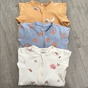 Pekkle Zip-Up Baby Sleepers Set sz 24M good condition